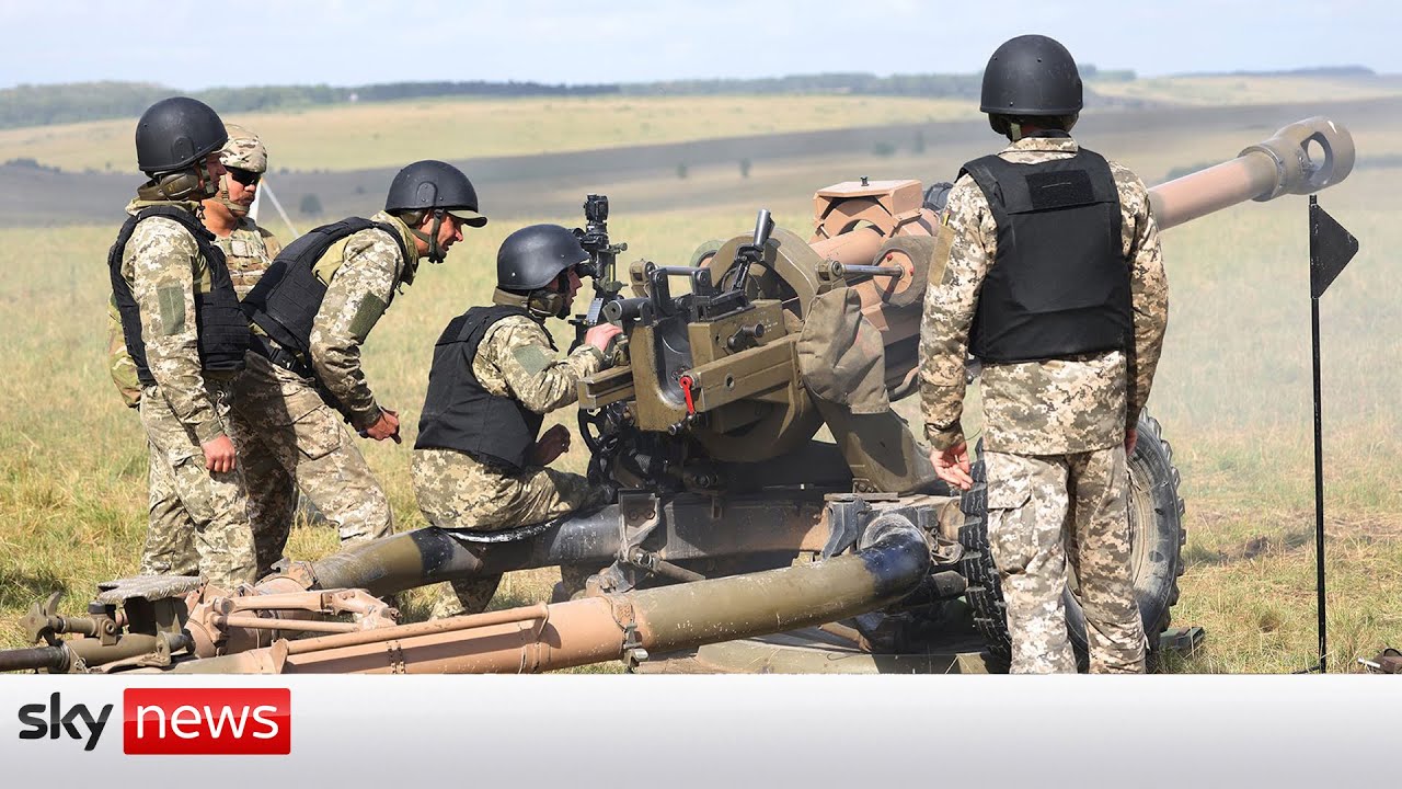 Secret training of Ukrainian troops on big guns in UK