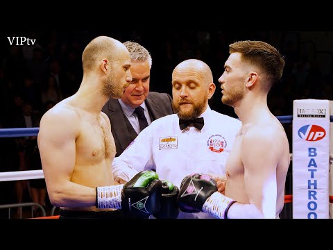 Casey Brown v Josh Cook at the Robin Park Centre, Wigan on 2.04.2022