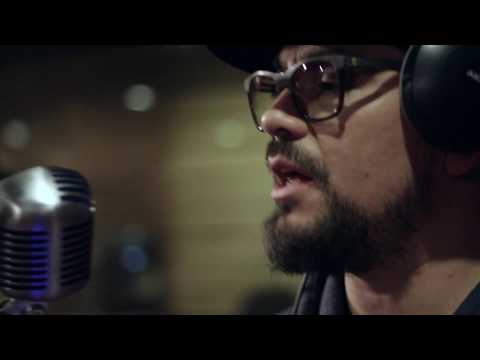 La Mano Fayuka - En mi Tierra - Sesiones Cisne Negro