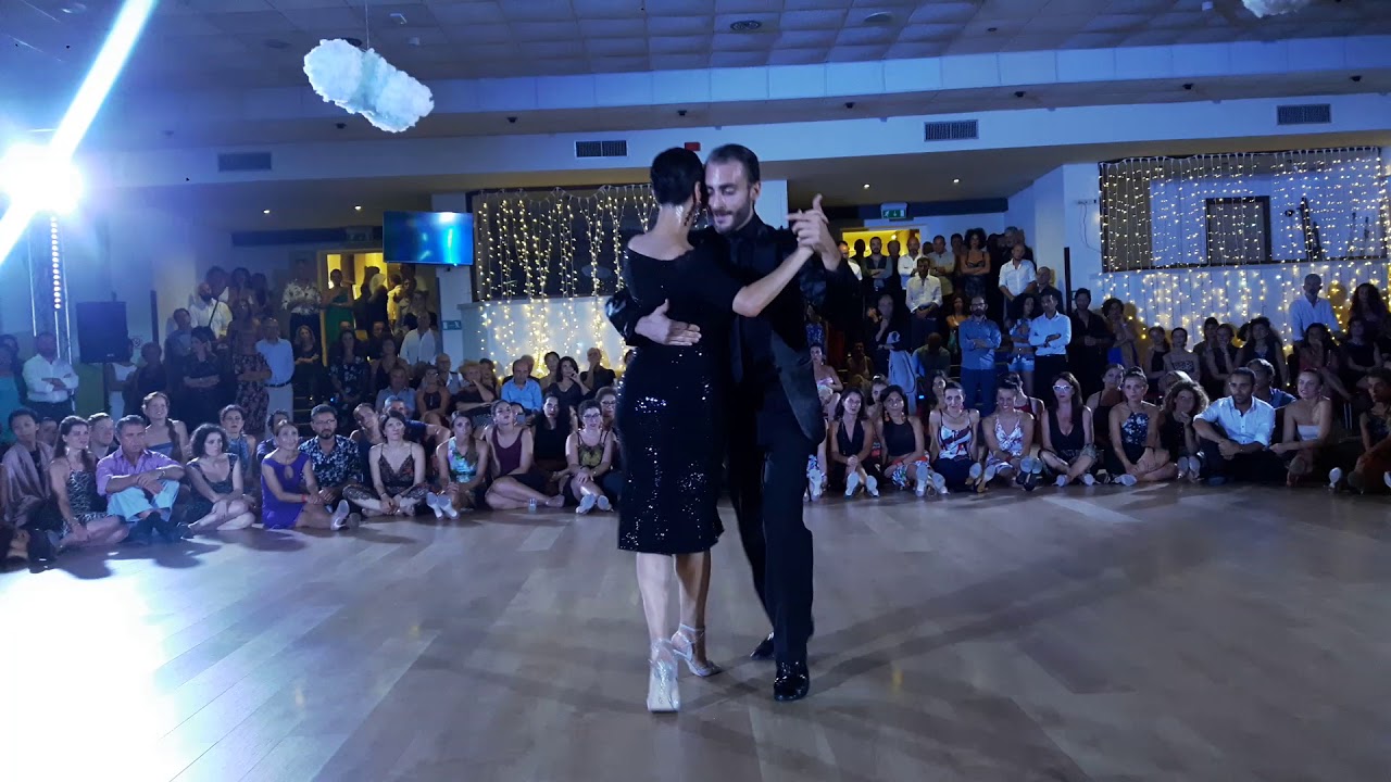 Esibizione di milonga in Barracas Al Sud di Gianpiero Galdi e Maria Filali