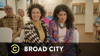 Behind Broad City - Designing the Girls' Wardrobe
