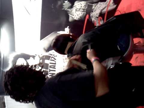 Siah Cuts My Hair.... 5/22/11