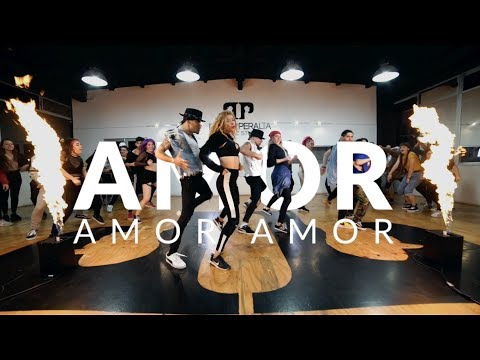 Jennifer Lopez - Amor, Amor, Amor (Official Video) ft. Wisin / Coreografia by Power Peralta