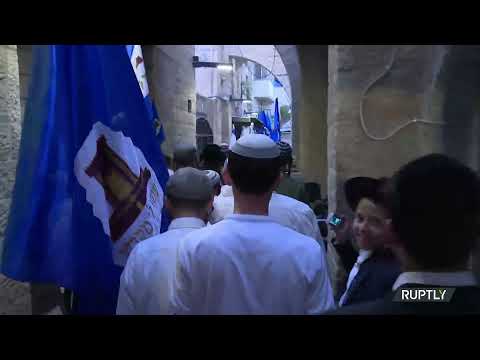 Jewish Worshipers Circle Temple Mount on Rosh Chodesh amid Tensions