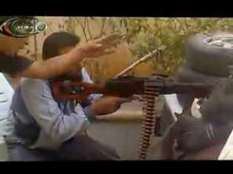 انتشار عناصر لواء سيف الله في احدى النقاط في حي الراشدين في مدينة حلب