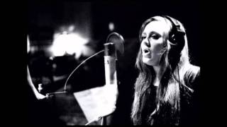 Adele - Hiding my heart