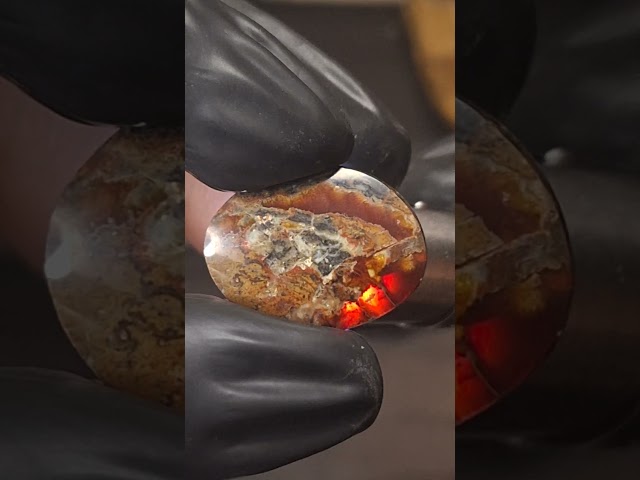 حجر عقيق خرائطي طبيعي