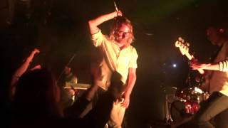 "Need A Friend", EL VY - Paris, Décembre 2015