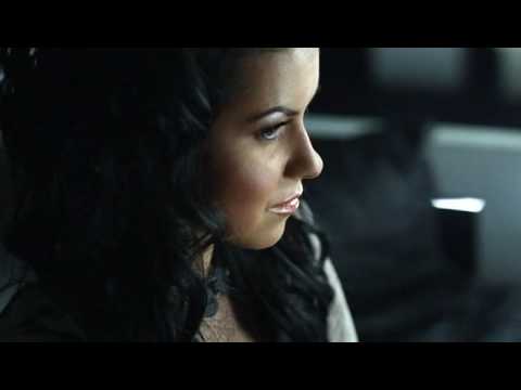 Inna_-_Hot_(Fly_Like_You_Do_It)