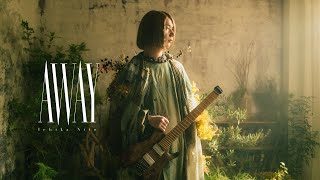 that tap harmonic is so high that I'm not gonna be able to hear it in ten years time anymore...（00:01:28 - 00:02:06） - Ichika Nito - Away (Official Music Video)