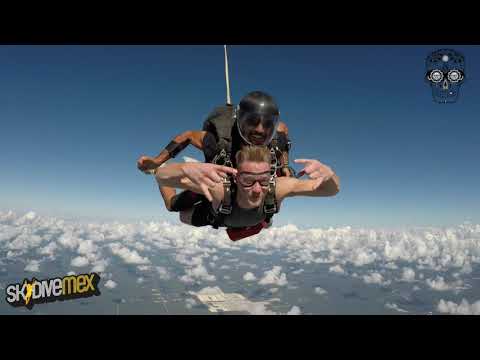 Skydive in Playa del Carmen - VIDEO OPTION OUTSIDE VIDEO - Skydivemex