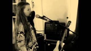 Luna ,12 jaar, zingt Kenau van Wyke van Weelden!