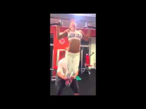 Timea Trajtelova back training