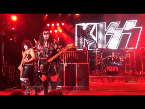 KISS - Ladies Room - Kiss Kruise V - Sat Oct 31st 2015