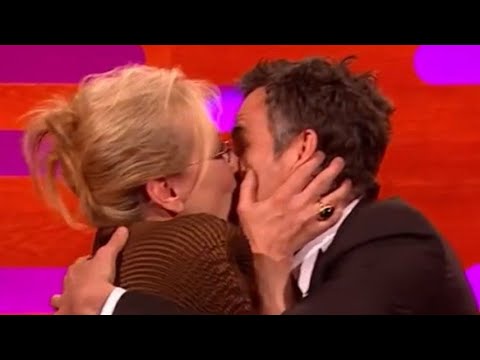 Meryl Streep Kisses to Mark Ruffalo