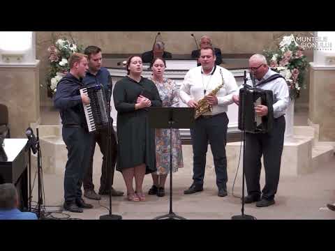 Grup de cantareti - „ O Mire-al iubirii “