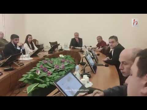 Ղազինյանն առաջարկեց այլ հարց ներառել օրակարգում, Քոչարյանն առաջարկեց փոխել թեկնածուին