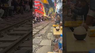 📍Train Street, Hanoi &ndash; Vietnam&rsquo;s wildest caf&eacute; spot