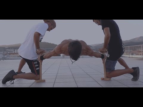 scarxlus (Carlo figus), maybe one of the strongest push athletes in the world.