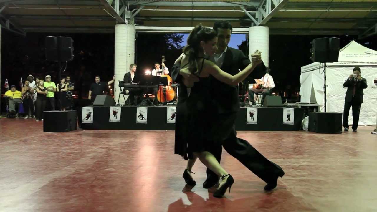 Fatima Vitale et Cristian Correa, le 6 juillet 2011. Tango.