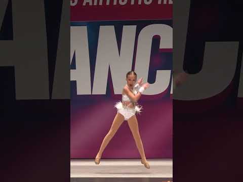 🌟My Name In Lights: Clove Sinclair🌟