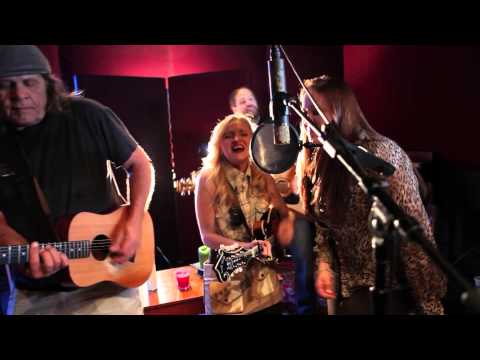 Old Crow Medicine Show -Wagon Wheel -Cover By Lauren Gray, Mike Gray and Francelle Maria