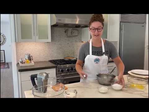 Tuscan Women Cook Makes the International Women's Day Cake