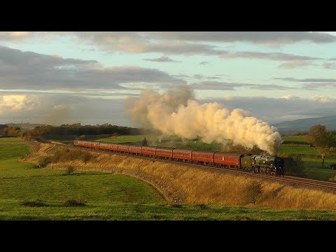 SR 35018 Shines in the sun at Stockber on the Pendle Dalesman 17/10/18.