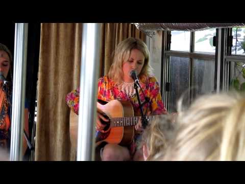 Emma Louise, Woodford Folk Festival, 2012, Mystery Bus, Cages