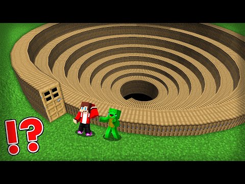 Mikey and JJ Found a SPIRAL DOOR PIT in Minecraft Challenge - Maizen