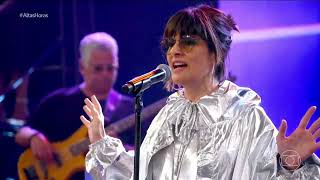 Fernanda Abreu canta “Veneno da Lata” ao vivo no Altas Horas | 10/01/2026