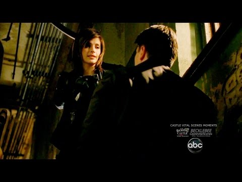 Castle 2x18 Moment: Hold it while you tie your shoe? - No I want you to take it - Only Back Up