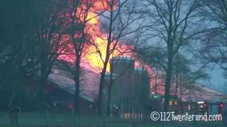 preview picture of video 'Grote brand dood 2000 varkens in Langeveen'