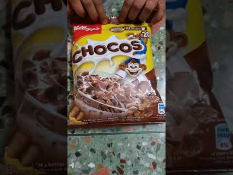 Kellogg's Chocos open the packet and add with milk 🥛😋👌