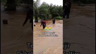 Download lagu Ngeri banget. Terjebak banjir ditengah kebun sawit jelang malam #feedshorts #traveling #terbaru mp3