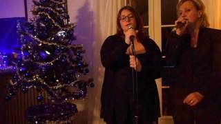 Hallelujah - Leonard Cohen - Cover by Monica (Mum) e Veronica (Daughter) M&D