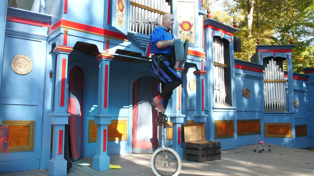 Promotional video thumbnail 3 for Groovy Guy