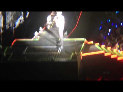 [FanCam] 141213 J.Y.Park - Honey @JYPN IN BKK 2014