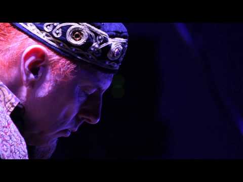 Braty Bluzu / Rens Newland (Austria) - guitar "Vienna - Paris"  // Crystal Hall Kiev . 19.03.2013