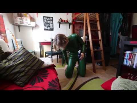 Project L: Part 28 - Behind the scenes of a latex photoshoot (vlog)