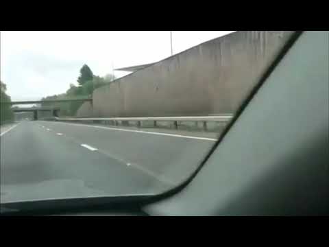 Yamaha Thundercat YZF600R VS BMW 335i E92 Stage 2 400+BHP Motorway High Speed 2