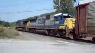 preview picture of video 'CSX Auto train crossing Canaan NY'