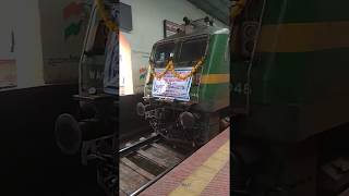 preview picture of video 'Electric loco trial run at Ballari Junction'