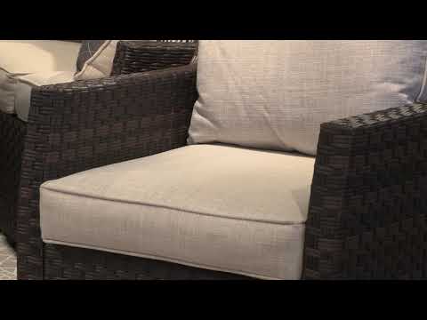 Easy Isle P455-820 Lounge Chair w/Cushion image 1