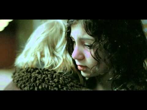 Deixa ela entrar | trailer