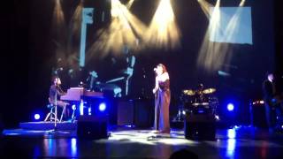 Fingertips - simple words vila do conde