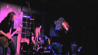 Video VLÁKNA live FUZZFEST ( píseň PODÍVEJ )