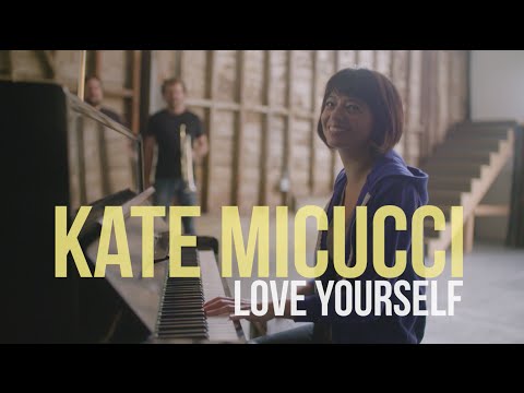 Kate Micucci 