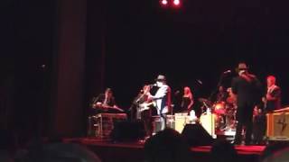 Merle Haggard & The Strangers, T.B. Blues