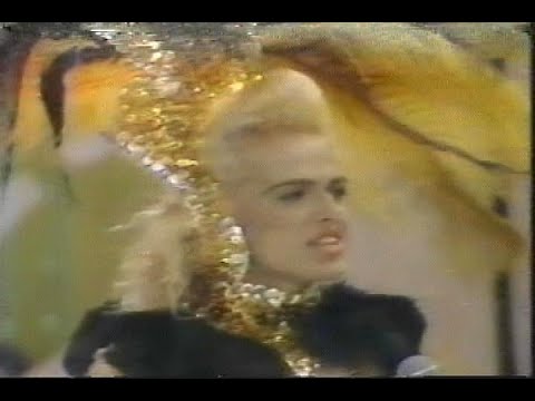 Programa Show de calouros Transformistas 1992 Stefani Muniz dublando Eliana Pitman✔